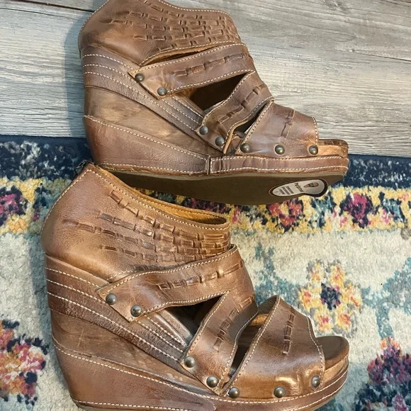 Bed Stu Tan Leather Wedge Sandals - Picture 3 of 11